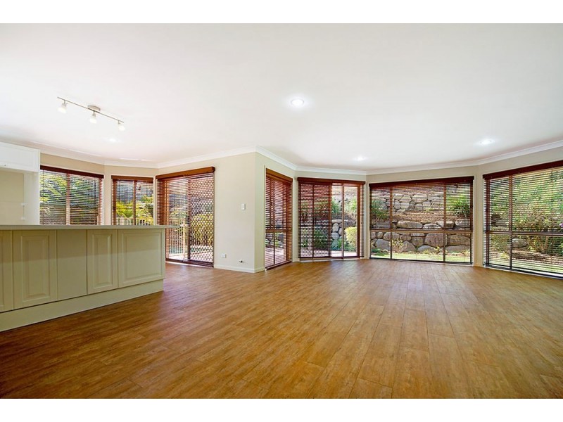 12 Riverwood Drive, Ashmore QLD 4214