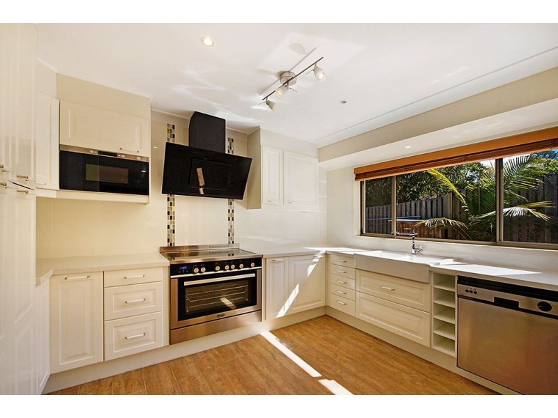 12 Riverwood Drive, Ashmore QLD 4214