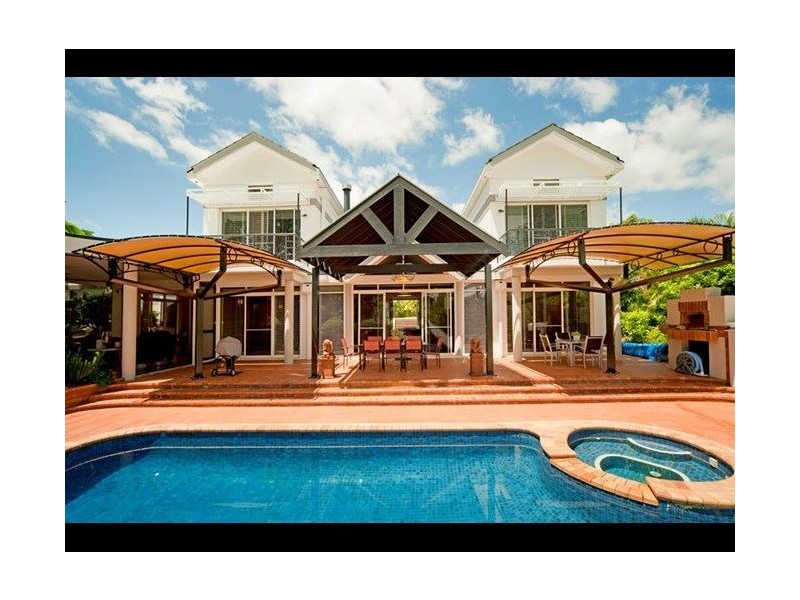 7016 Riverview Crescent, Sanctuary Cove QLD 4212