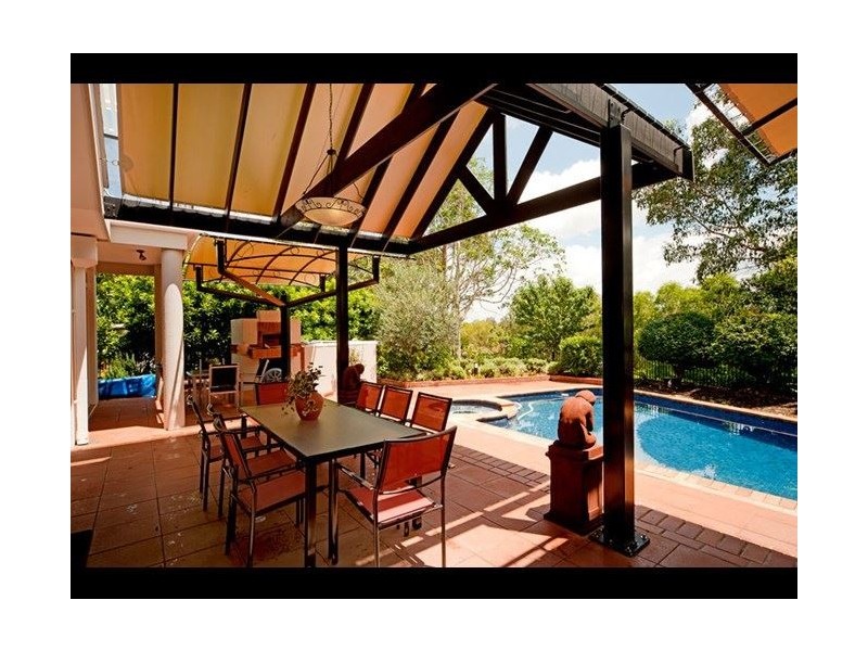 7016 Riverview Crescent, Sanctuary Cove QLD 4212