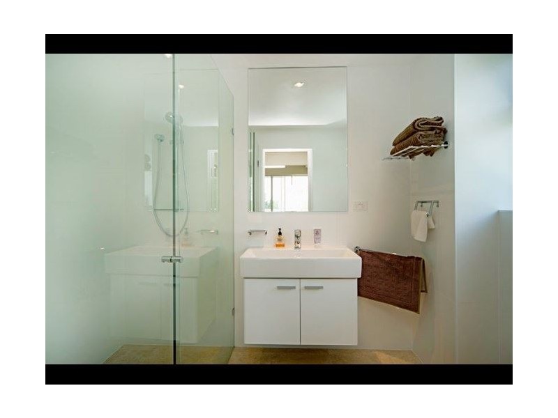 7016 Riverview Crescent, Sanctuary Cove QLD 4212