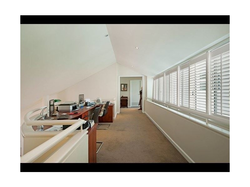 7016 Riverview Crescent, Sanctuary Cove QLD 4212