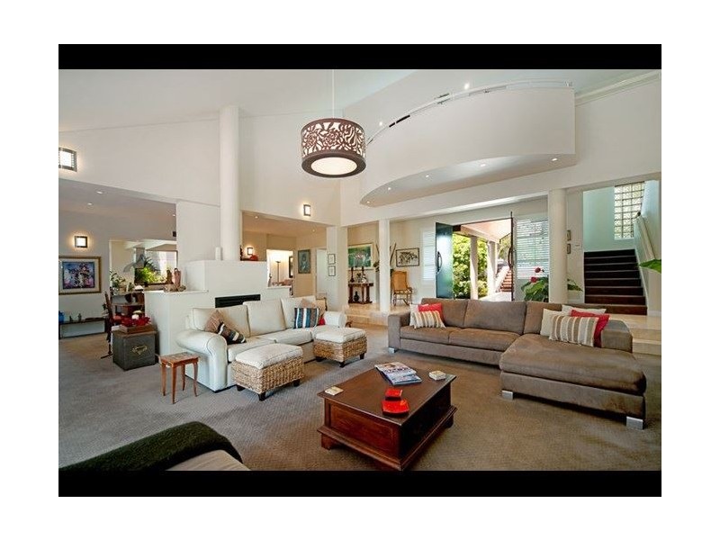 7016 Riverview Crescent, Sanctuary Cove QLD 4212