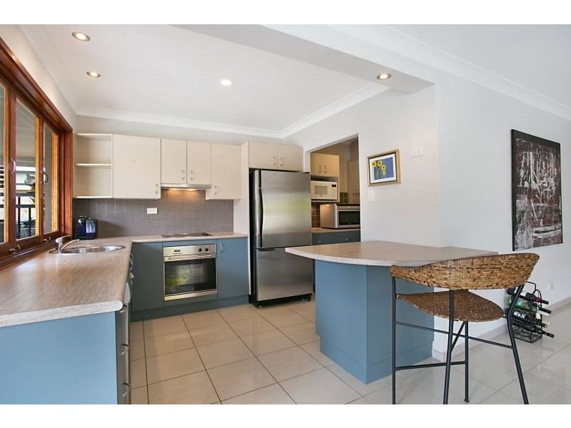 27 Brindisi Avenue, Isle Of Capri QLD 4217