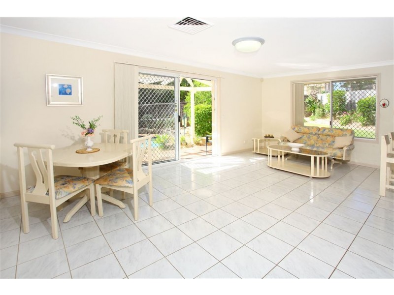 32 Banff Court, Robina QLD 4226