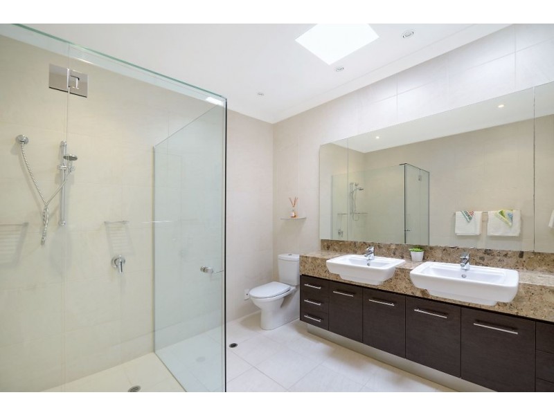 5935 Birkdale Terrace, Sanctuary Cove QLD 4212