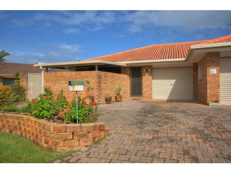 1/3 Chipwood Close, Burleigh Waters QLD 4220