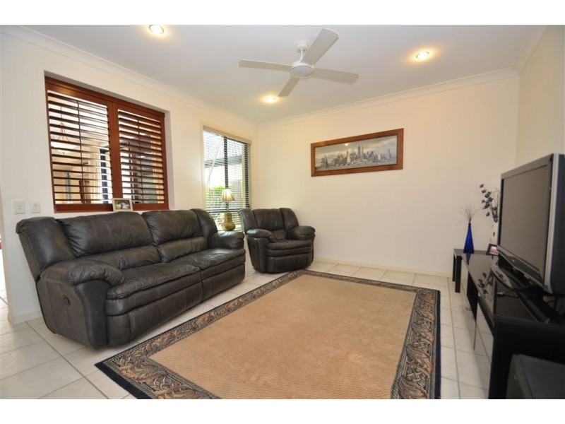 7 Bayswater Avenue, Varsity Lakes QLD 4227