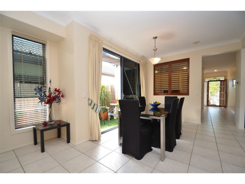 7 Bayswater Avenue, Varsity Lakes QLD 4227