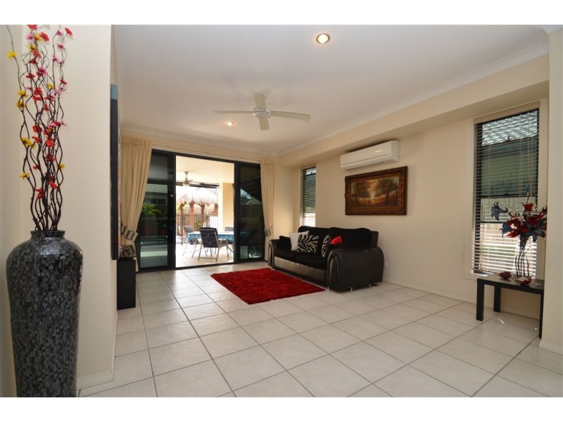 7 Bayswater Avenue, Varsity Lakes QLD 4227