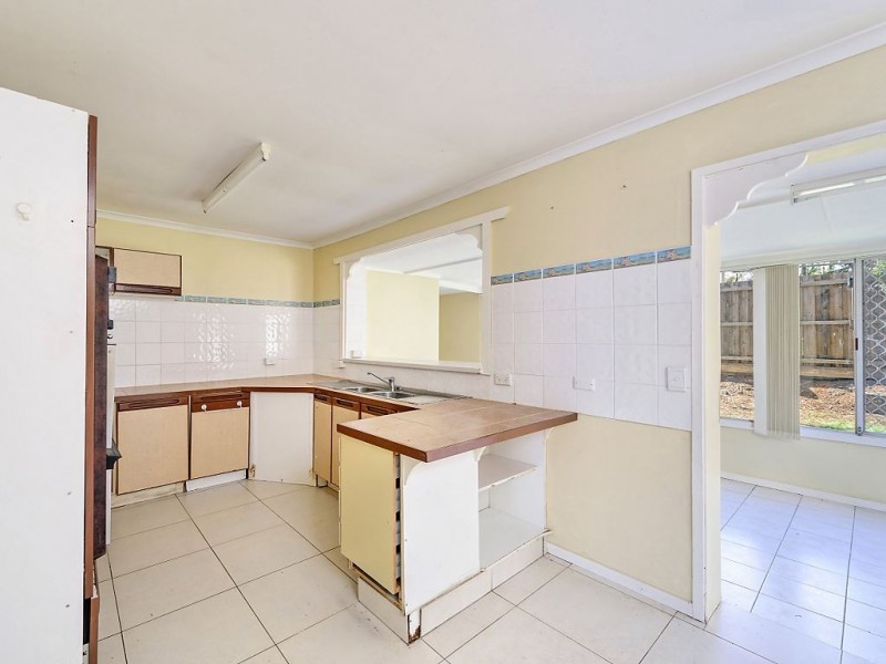 3 Camellia Avenue, Bundall QLD 4217