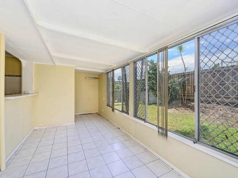 3 Camellia Avenue, Bundall QLD 4217