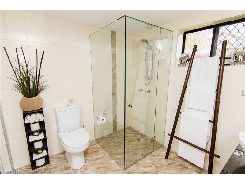 8/10 Bath Street, Labrador QLD 4215