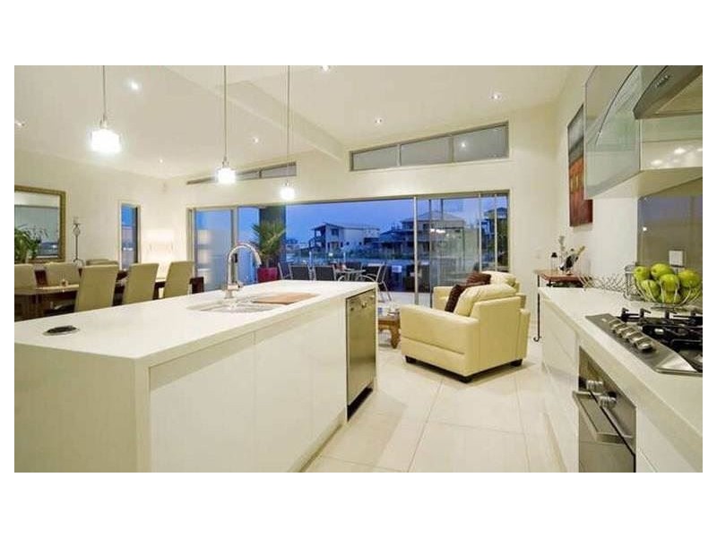 68 East Quay Drive, Biggera Waters QLD 4216