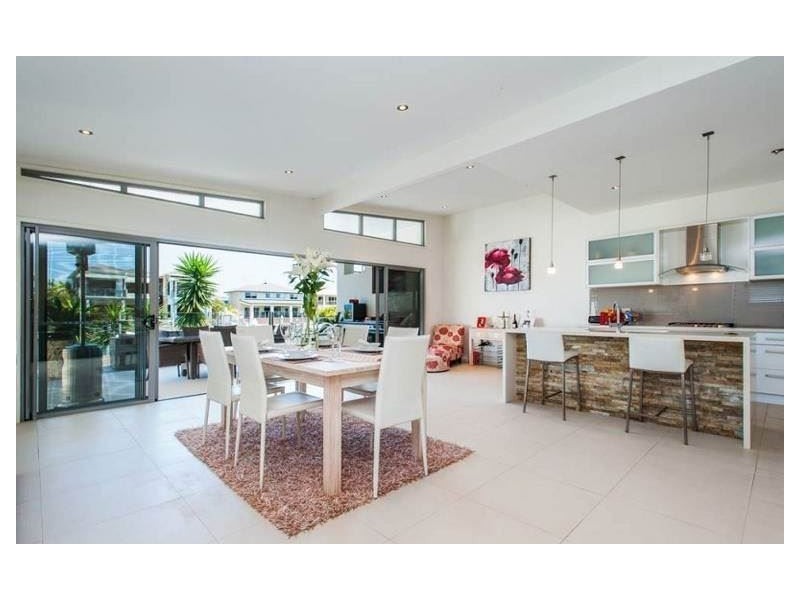 68 East Quay Drive, Biggera Waters QLD 4216