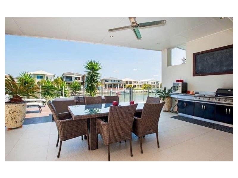 68 East Quay Drive, Biggera Waters QLD 4216
