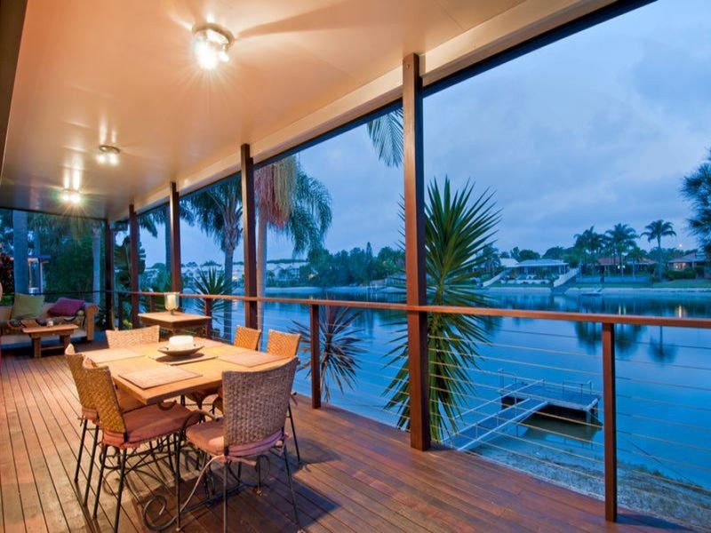 1 Winch Crt, Mermaid Waters QLD 4218