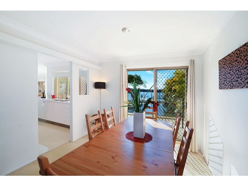 23 Notre Dame Court, Varsity Lakes QLD 4227