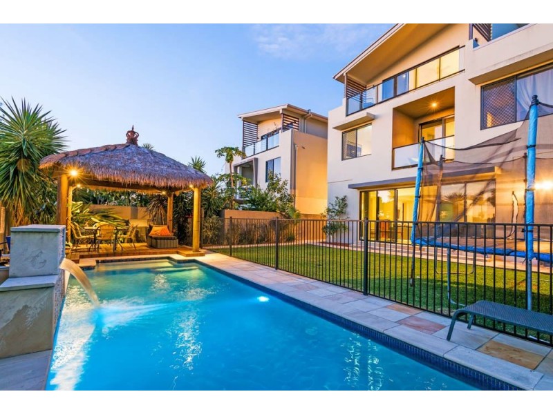 28A Ashbourne Terrace, Biggera Waters QLD 4216