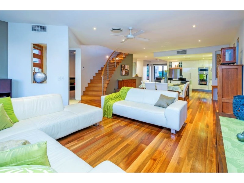 28A Ashbourne Terrace, Biggera Waters QLD 4216