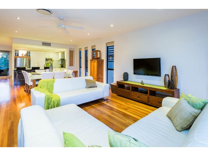 28A Ashbourne Terrace, Biggera Waters QLD 4216