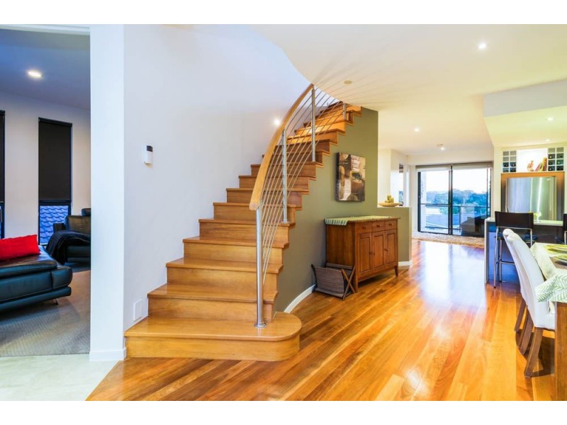 28A Ashbourne Terrace, Biggera Waters QLD 4216