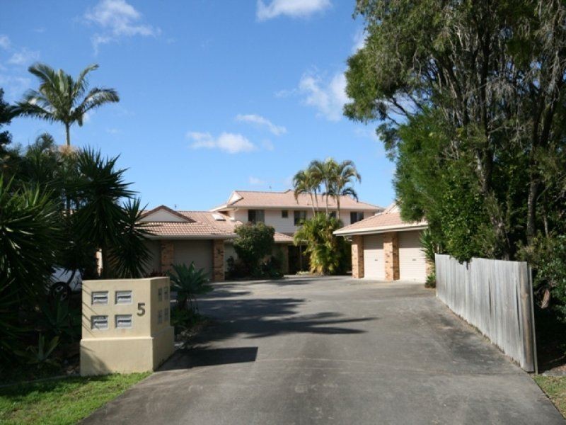 4/5 Pontoon Place, Varsity Lakes QLD 4227