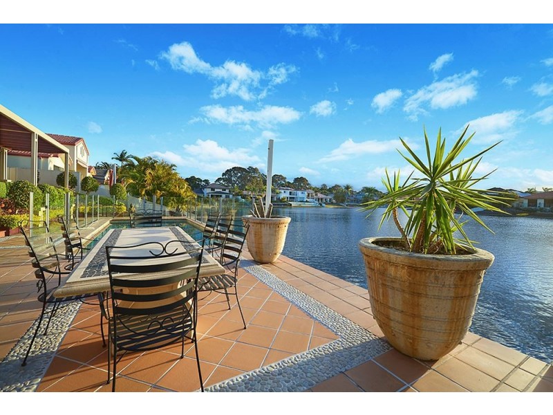 40 Cotlew Street East, Southport QLD 4215