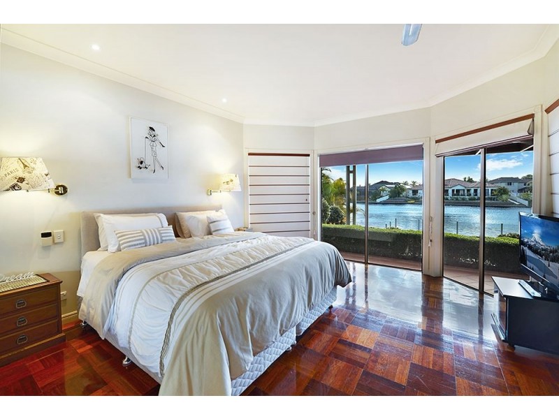 40 Cotlew Street East, Southport QLD 4215