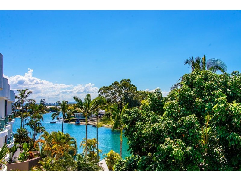 2206/33 TE Peters Drive, Broadbeach Waters QLD 4218