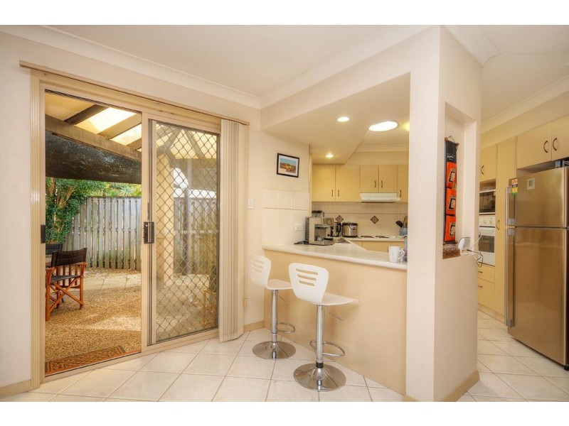 2/17 Miami Shore Parade, Miami QLD 4220