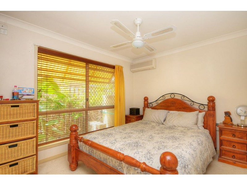 2/17 Miami Shore Parade, Miami QLD 4220