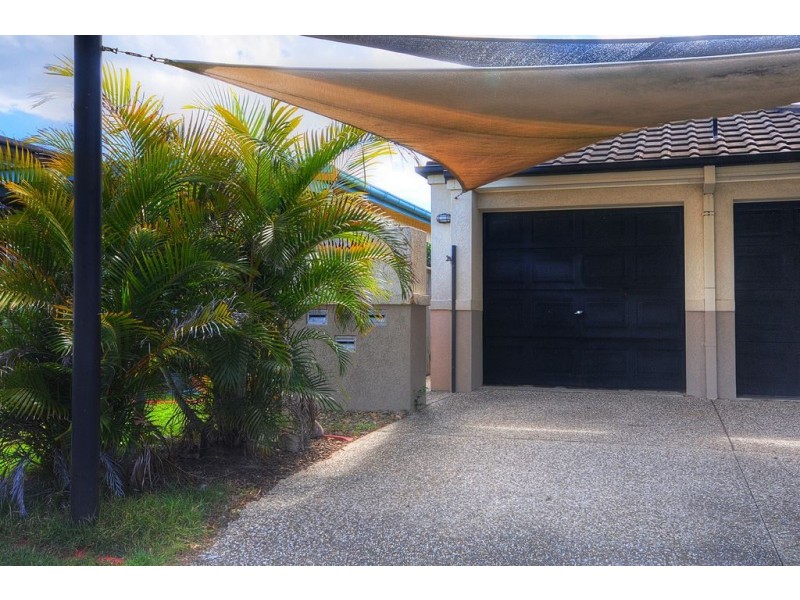 2/17 Miami Shore Parade, Miami QLD 4220