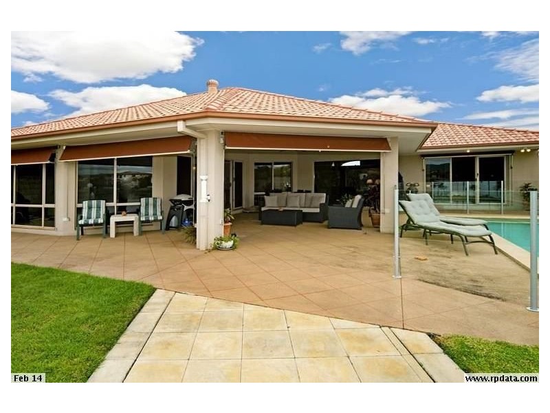 28 John Dalley Drive, Helensvale QLD 4212
