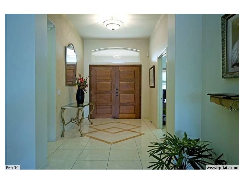 28 John Dalley Drive, Helensvale QLD 4212