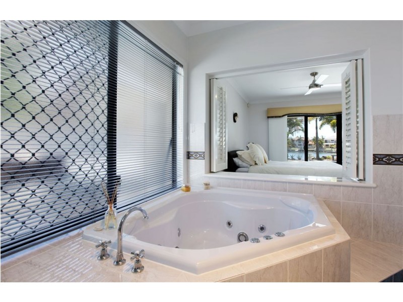 3 Windchimes Way, Helensvale QLD 4212