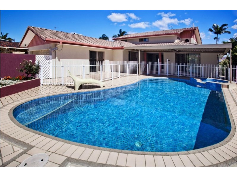 6 Ondine Court, Mermaid Waters QLD 4218