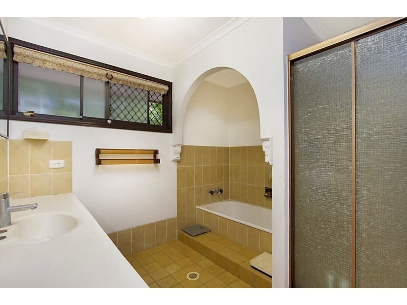 169 Rio Vista Boulevard, Broadbeach Waters QLD 4218