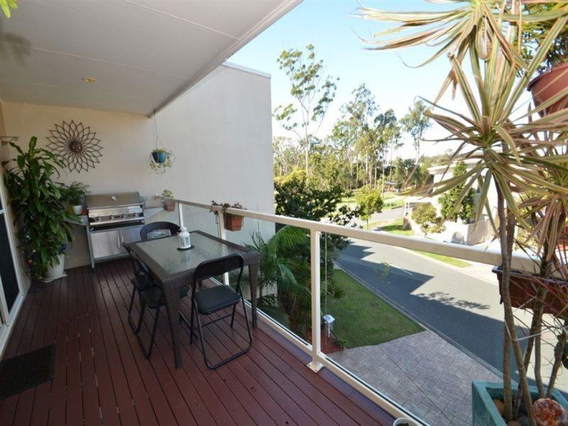 1/64 Bayswater Avenue, Varsity Lakes QLD 4227
