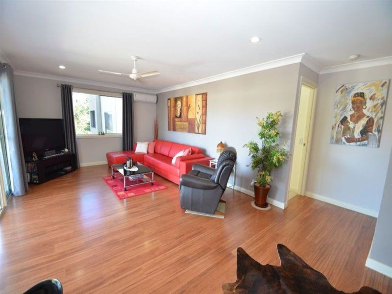 1/64 Bayswater Avenue, Varsity Lakes QLD 4227