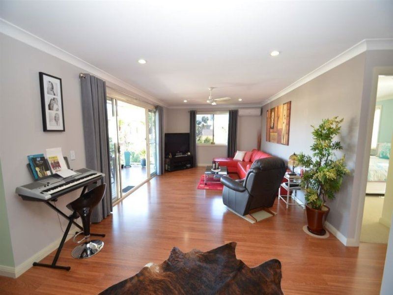 1/64 Bayswater Avenue, Varsity Lakes QLD 4227
