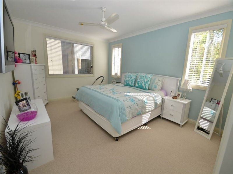 1/64 Bayswater Avenue, Varsity Lakes QLD 4227