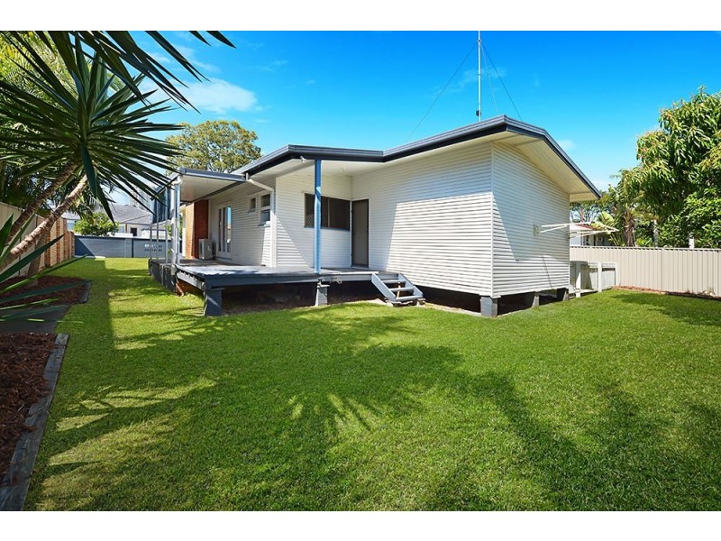 23 Joan Street, Burleigh Waters QLD 4220