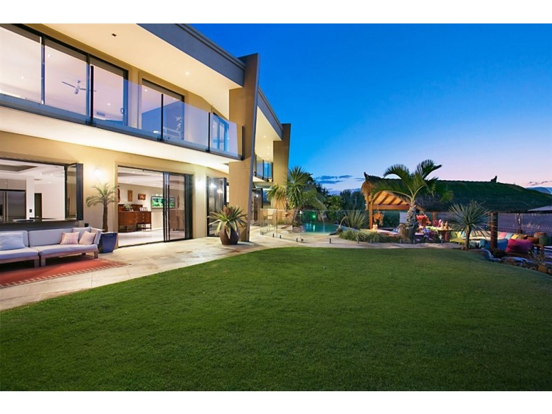 72 Peach Drive, Robina QLD 4226