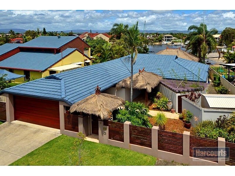 6 Namatjira Street, Paradise Point QLD 4216