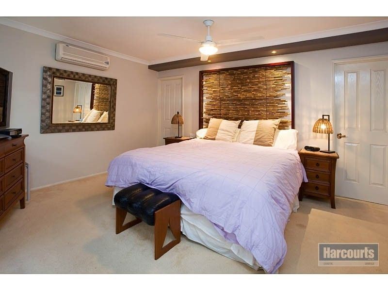 6 Namatjira Street, Paradise Point QLD 4216