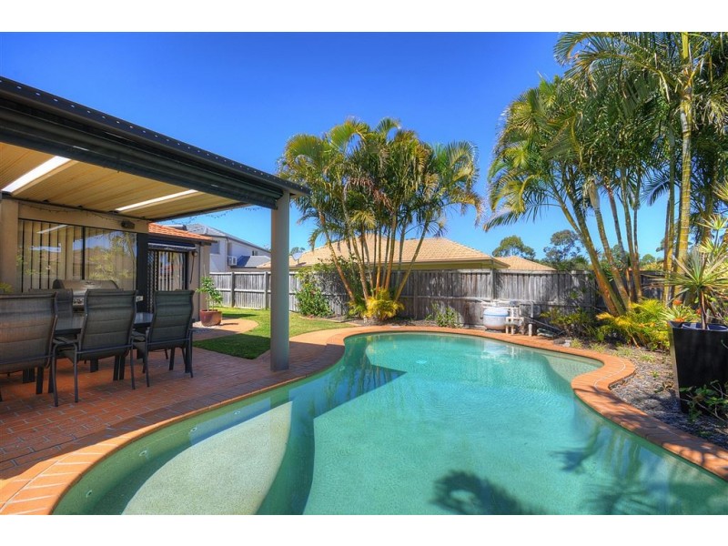 11 Shoalwater Court, Burleigh Waters QLD 4220