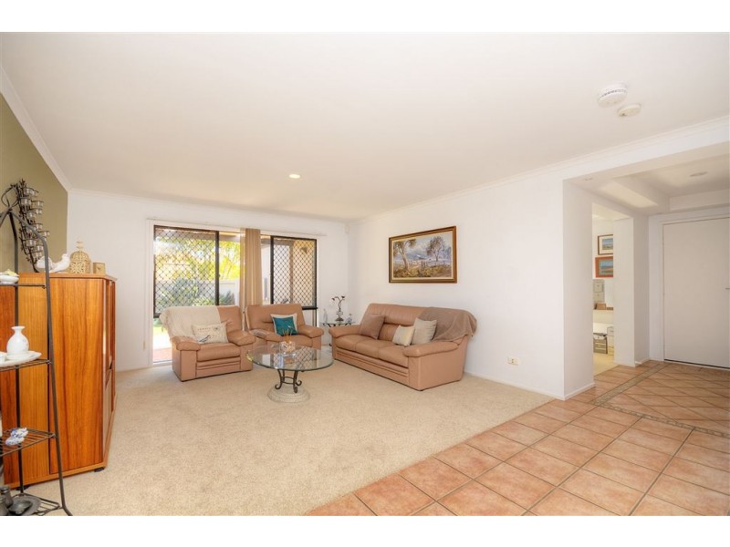 11 Shoalwater Court, Burleigh Waters QLD 4220