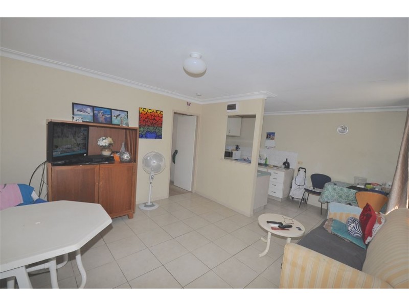 5 Parnoo Street, Chevron Island QLD 4217