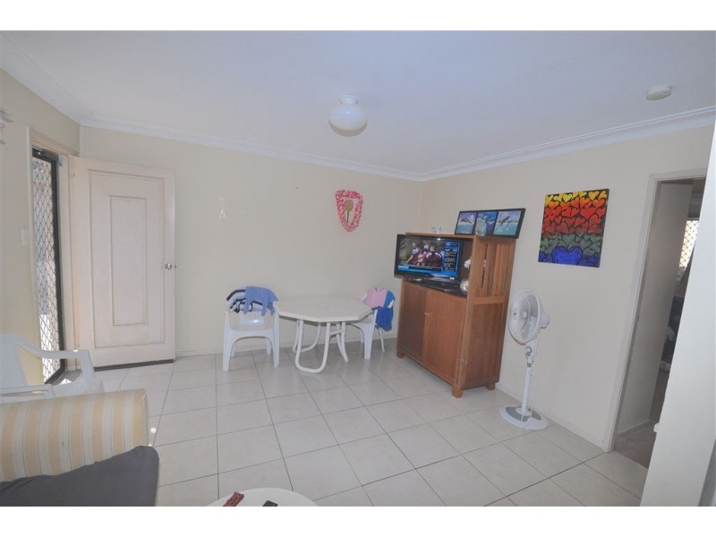 5 Parnoo Street, Chevron Island QLD 4217